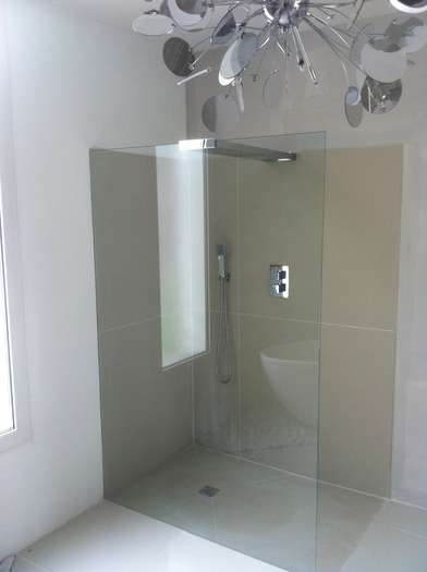 Joneau Shower - Modern design